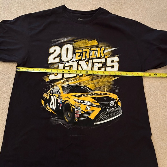 Erik Jones Nascar Joe Gibbs Racing T-Shirt Size XL - Picture 3 of 5